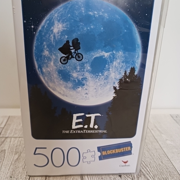 Blockbuster ET  Extra Terrestrial 500 Piece Puzzle New - Picture 2 of 7